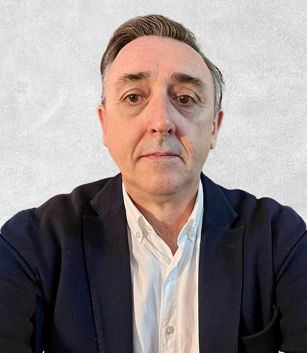 Carlos Vicente Director Magire